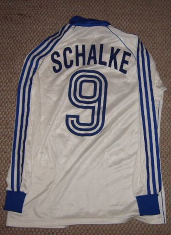 Schalke 04 84-85 Visitante 2