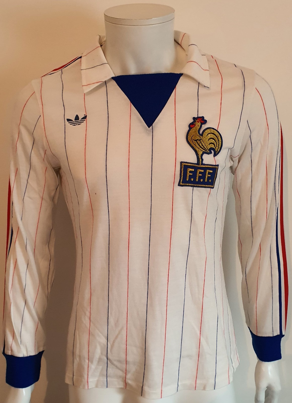 Segunda equipación de Francia 1983