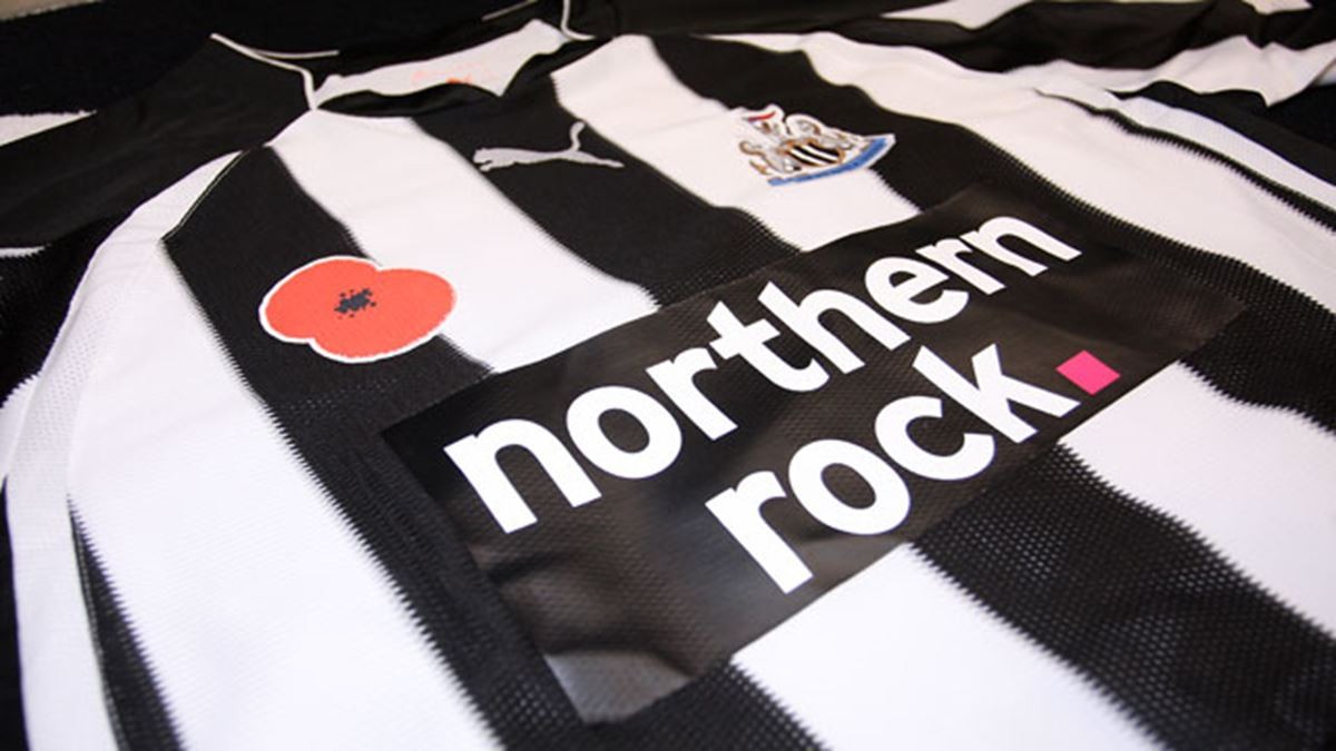 Primera equipación de Newcastle 10-11