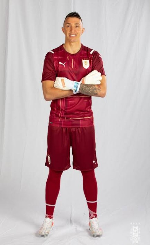 Uruguay 2021 Portero 2