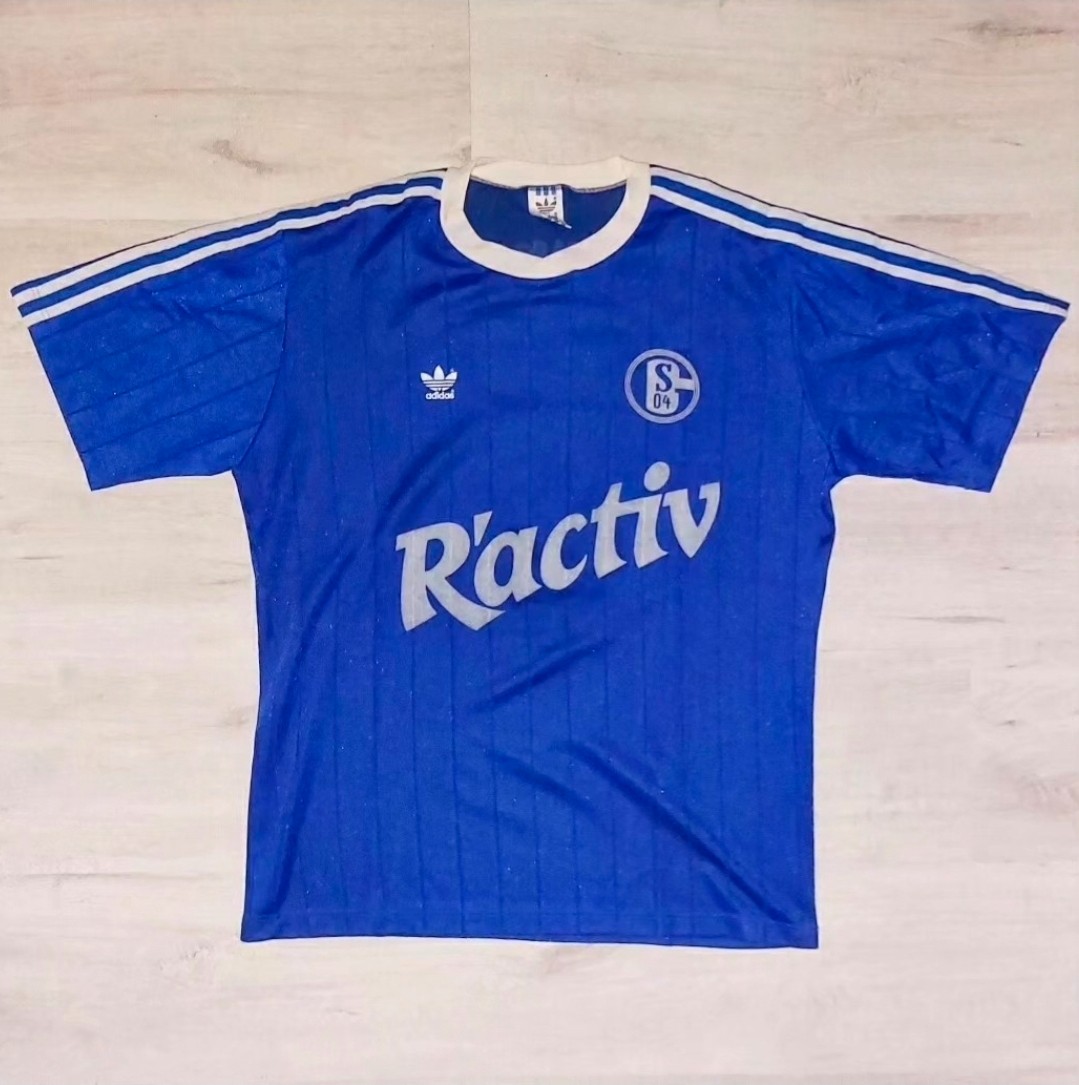 Primera equipación de Schalke 04 91-92