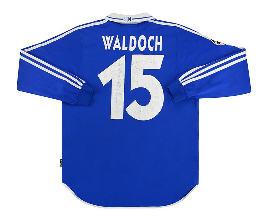 Schalke 04 01-02 Local 3