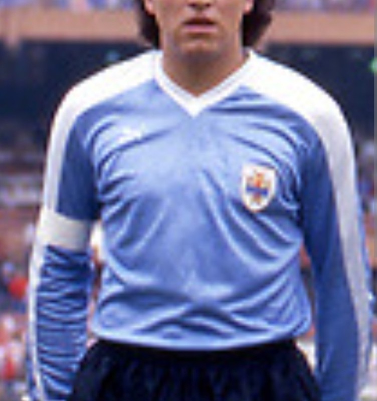 Primera equipación de Uruguay 1987