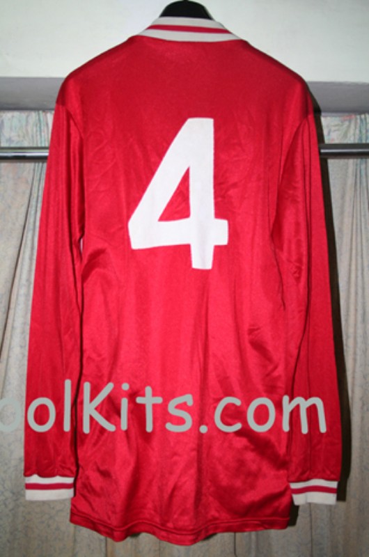 Liverpool FC 82-83 Local 2