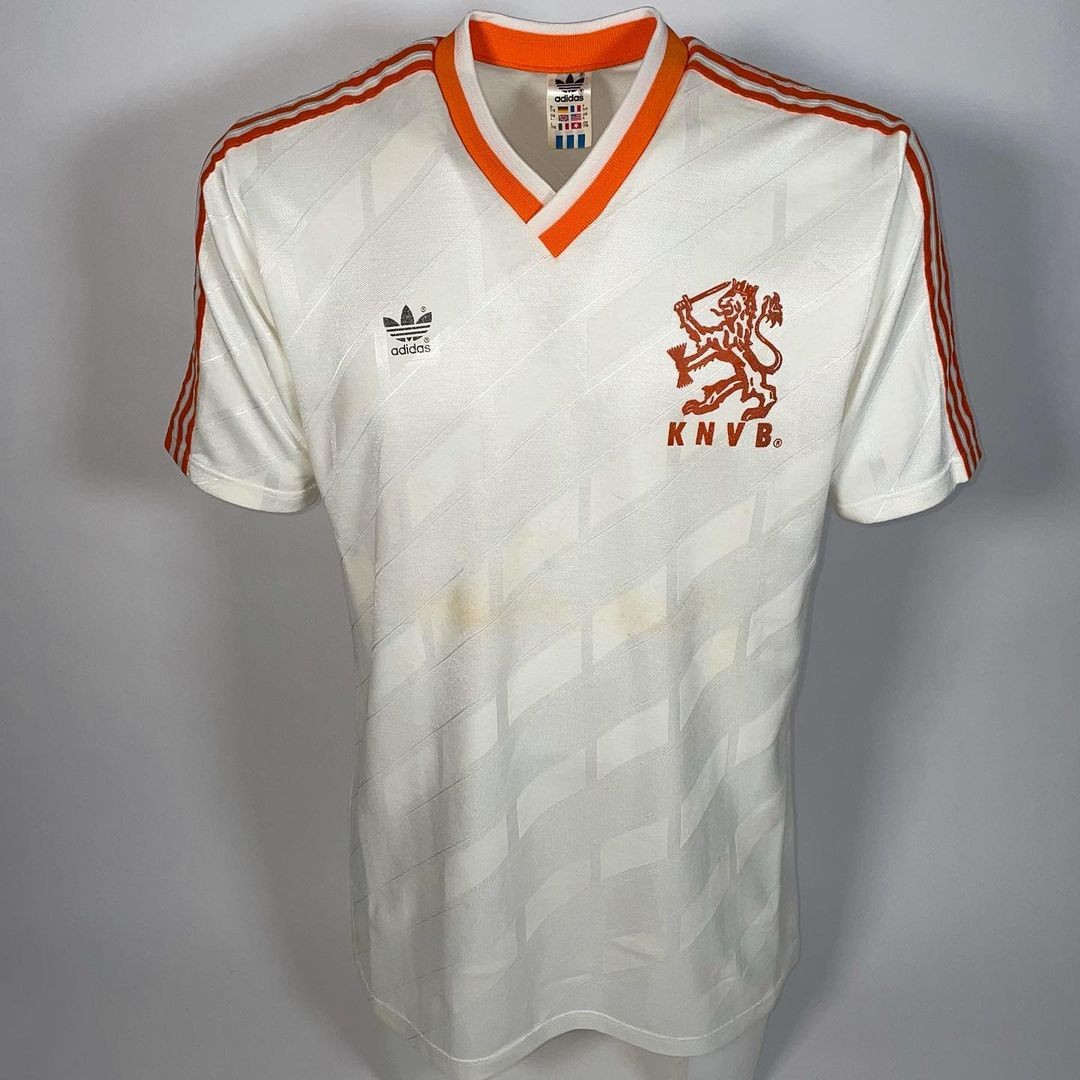 Segunda equipación de Países Bajos 1987