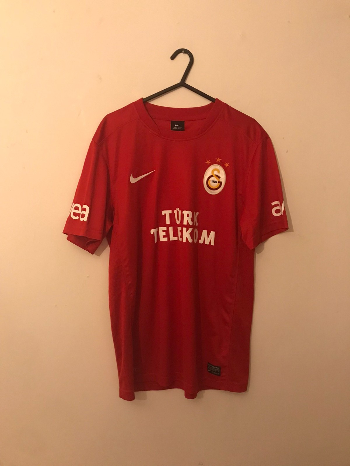 Segunda equipación de Galatasaray 11-12