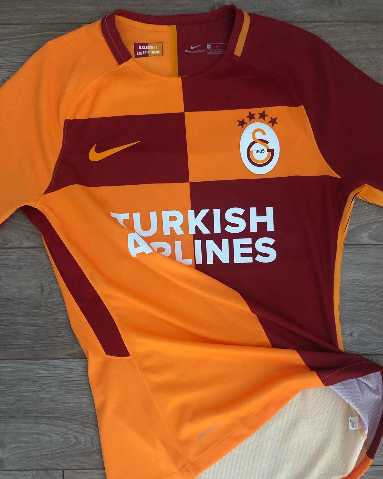 Galatasaray 17-18 Especial 3