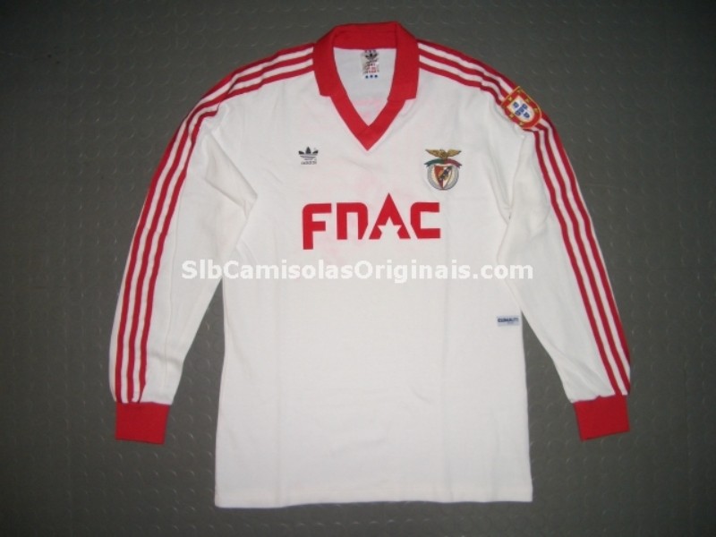 Segunda equipación de Benfica 89-90