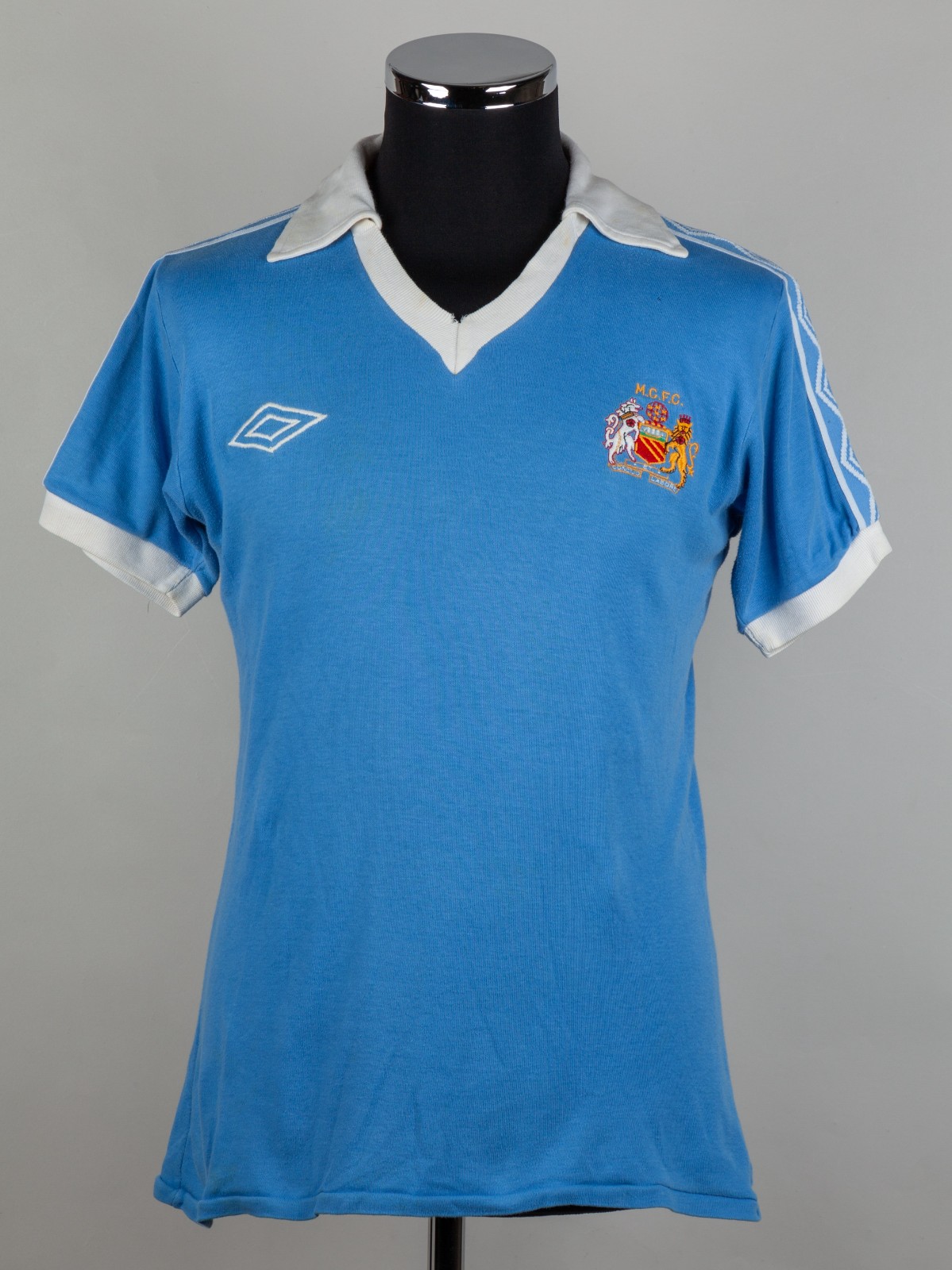Primera equipación de Man City 78-79