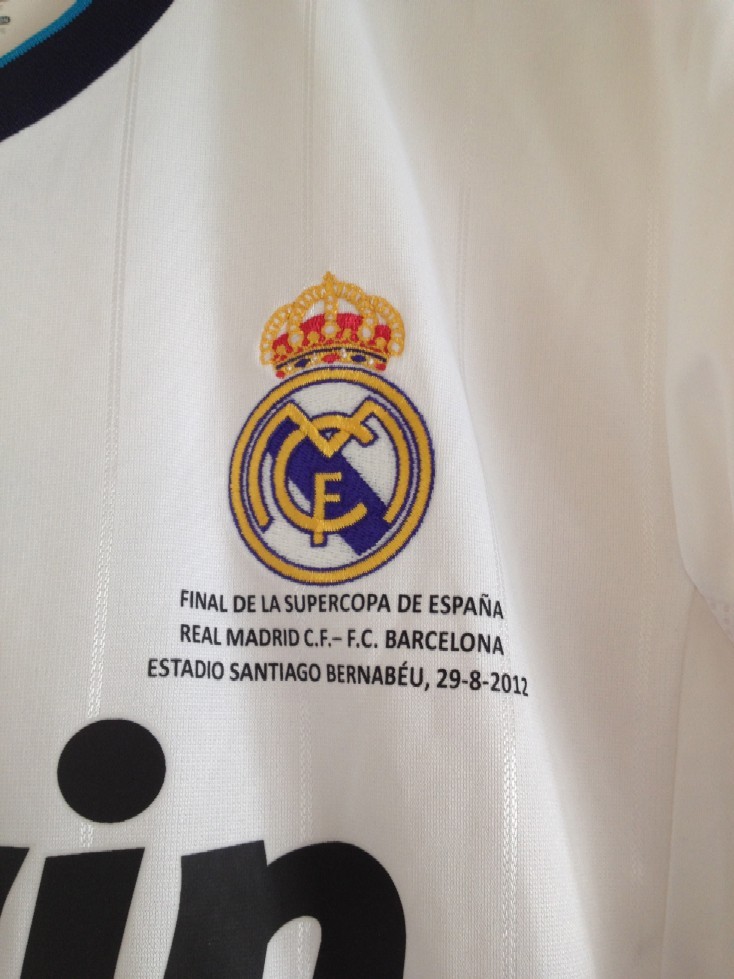 Equipación especial de Real Madrid 12-13