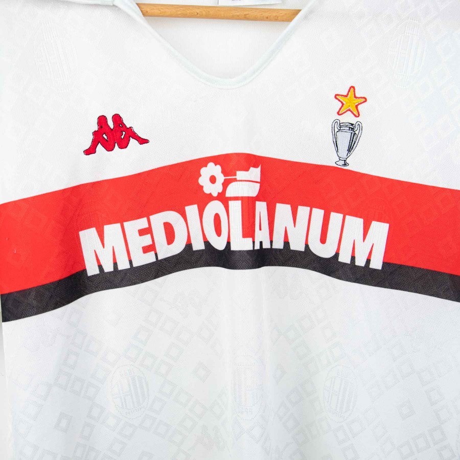 AC Milan 89-90 Visitante 4
