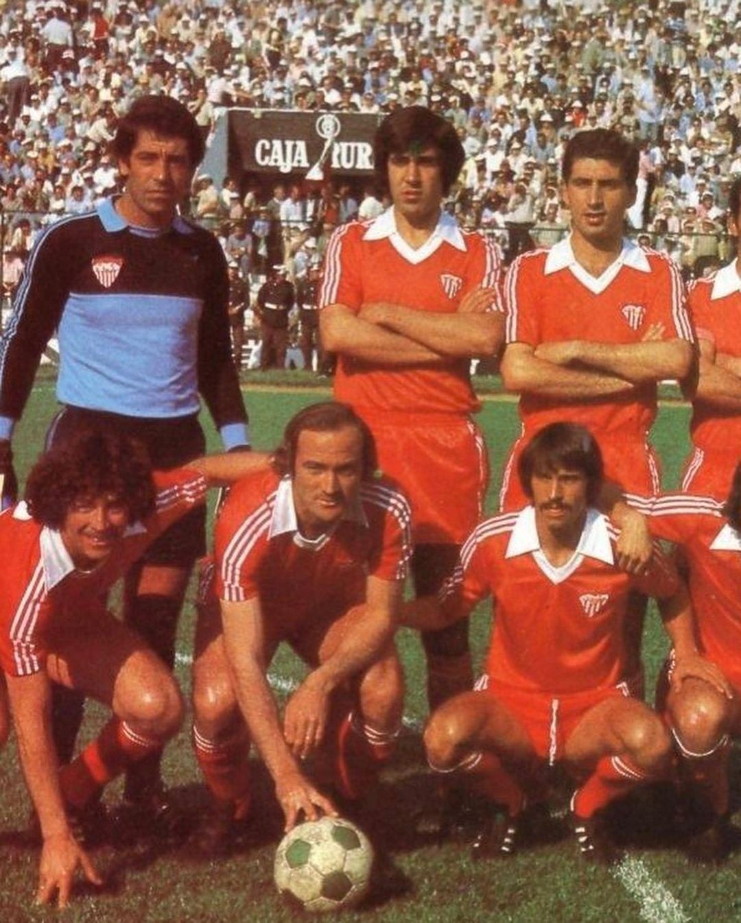 Segunda equipación de Sevilla FC 79-80