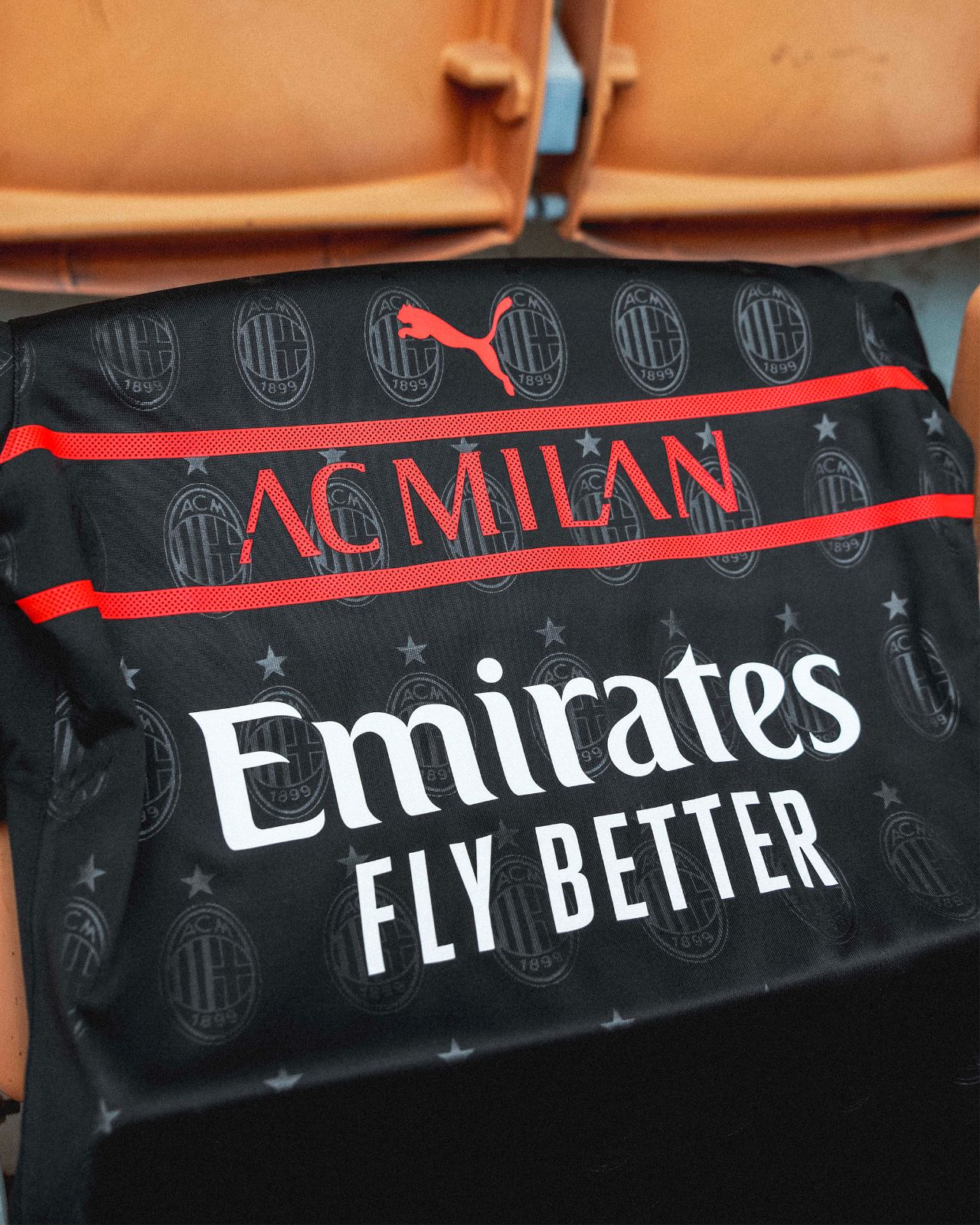 AC Milan 21-22 Tercera 4