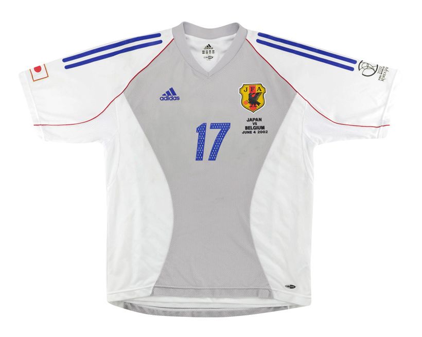 Segunda equipación de Japón 2002