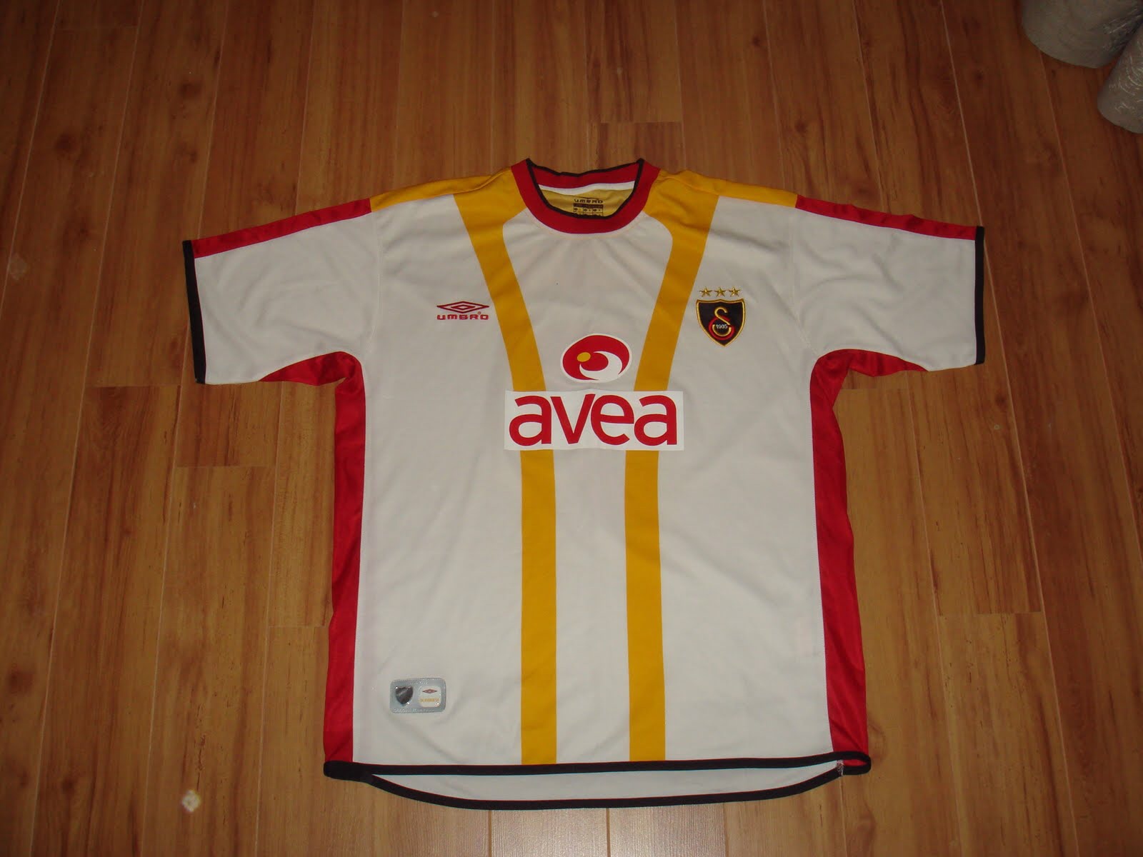 Galatasaray 04-05 Tercera 2