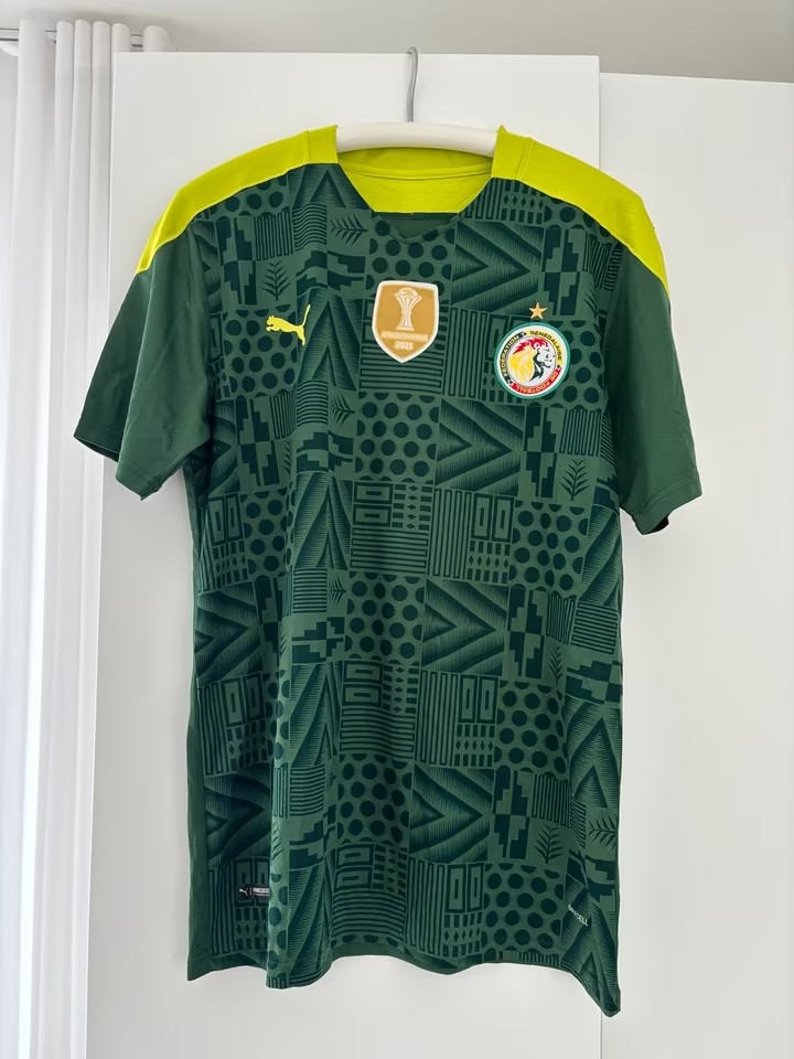 Segunda equipación de Senegal 2022