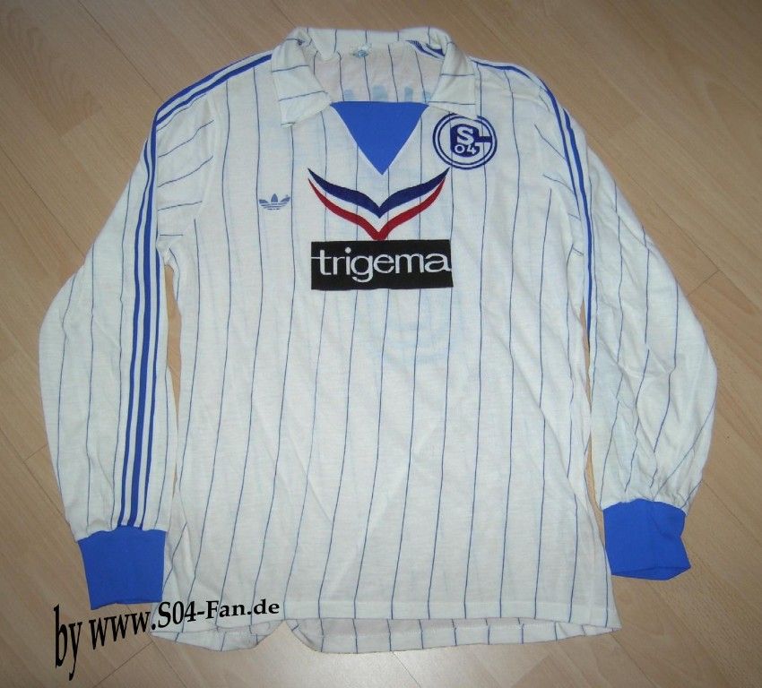 Segunda equipación de Schalke 04 81-82
