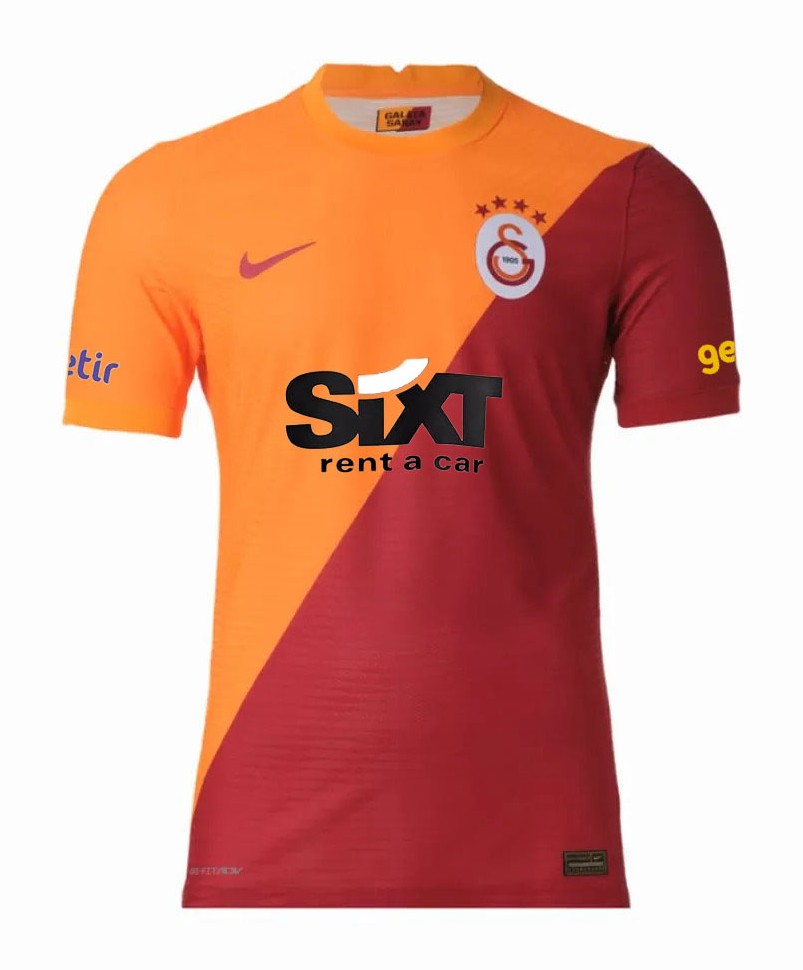 Primera equipación de Galatasaray 21-22