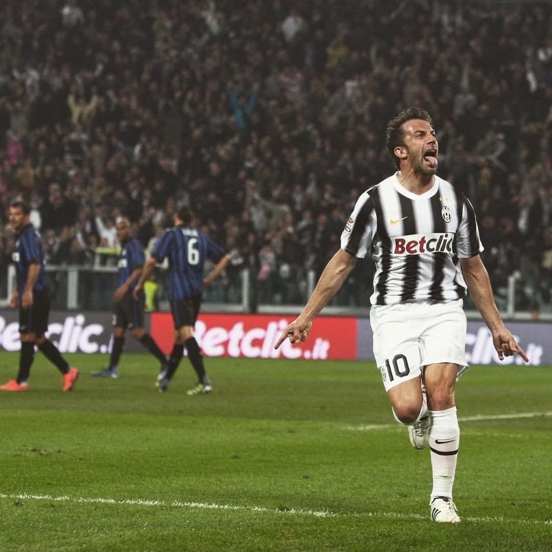 Juventus FC 11-12 Local 3