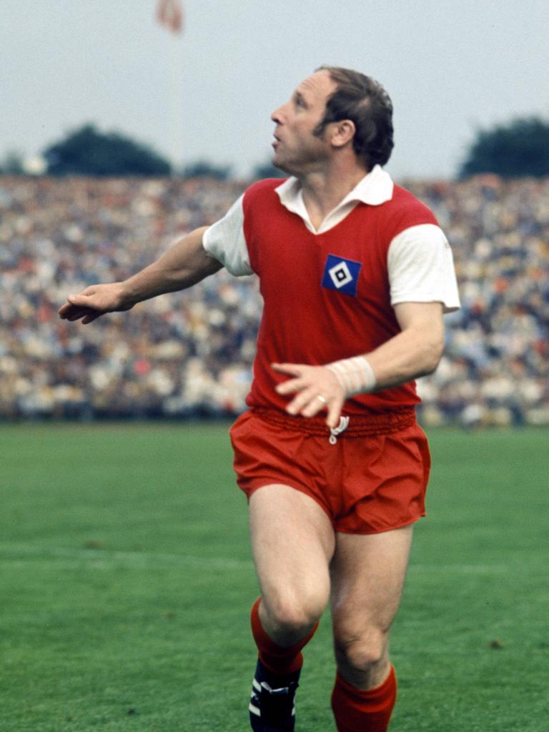 Segunda equipación de Hamburgo 70-71