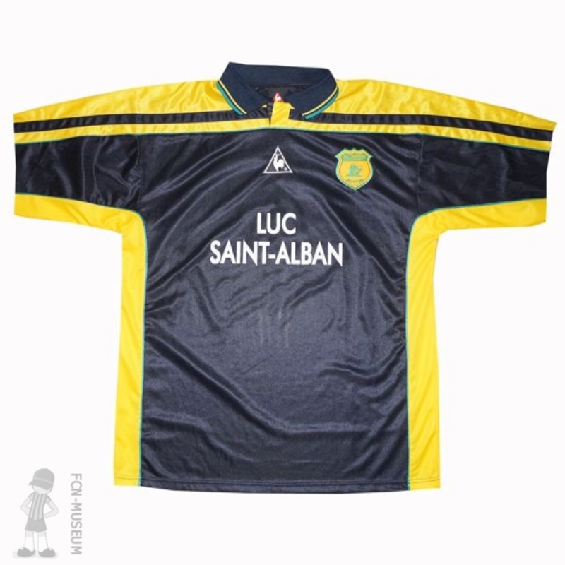 Equipación especial de Nantes 00-01