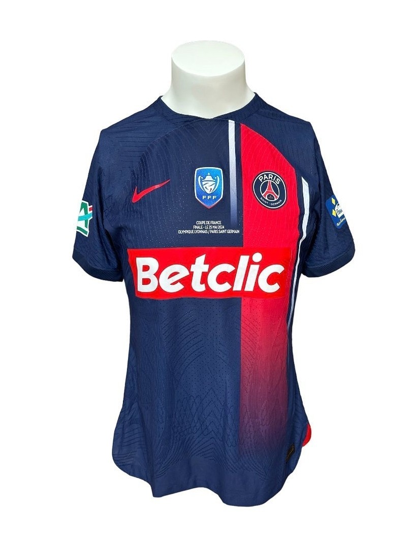 Equipación especial de Paris Saint-Germain 23-24