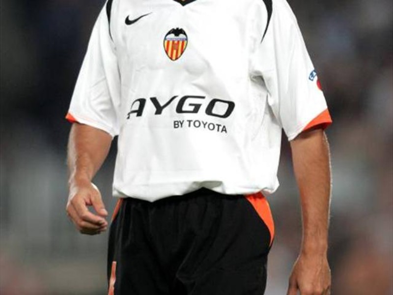 Primera equipación de Valencia 05-06