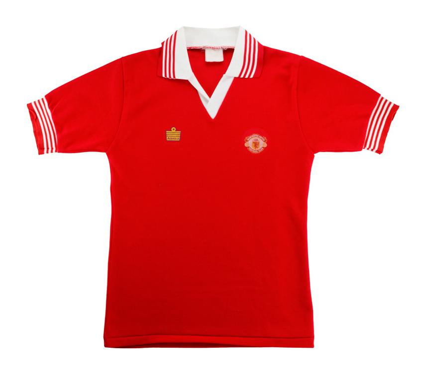 Primera equipación de Manchester United 77-78