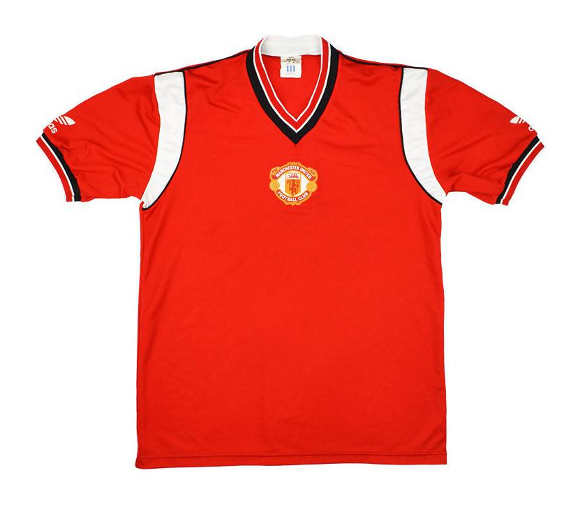 Manchester United 85-86 Local 3