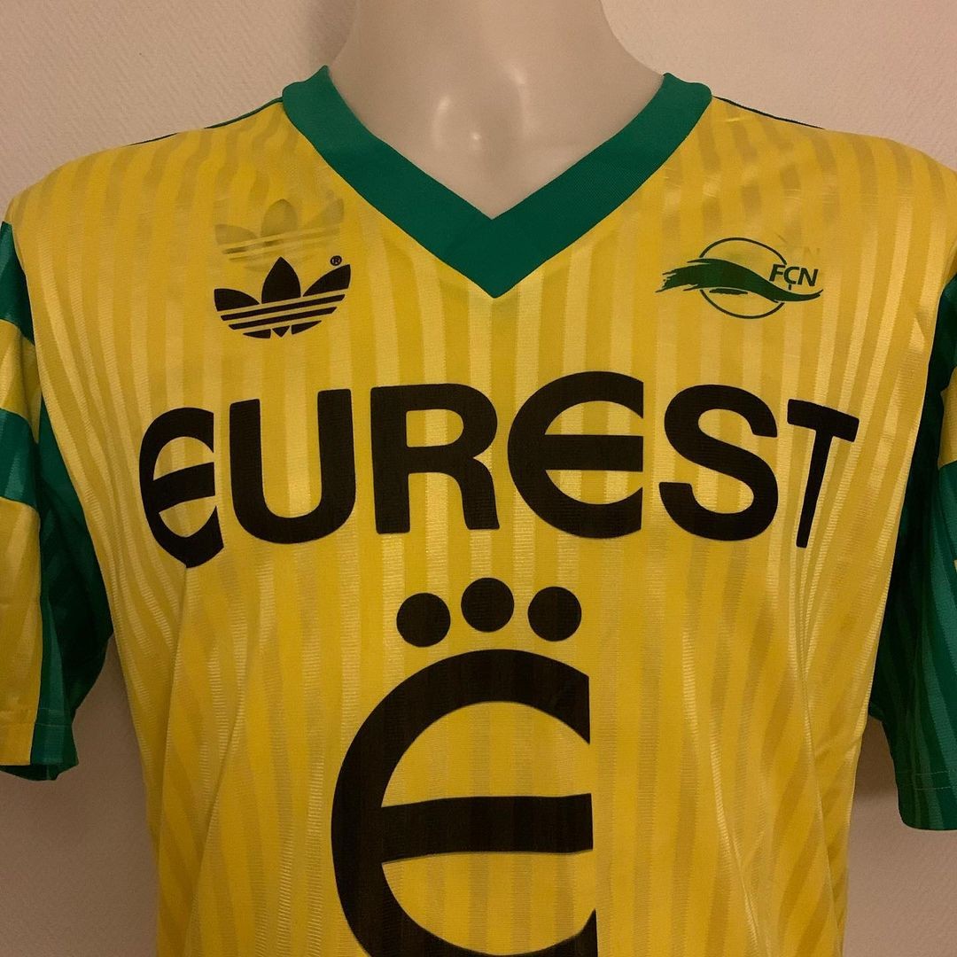 FC Nantes 91-92 Local 4