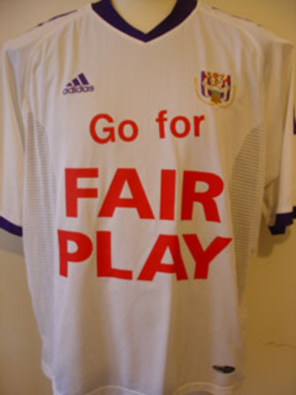 Equipación especial de Anderlecht 02-03