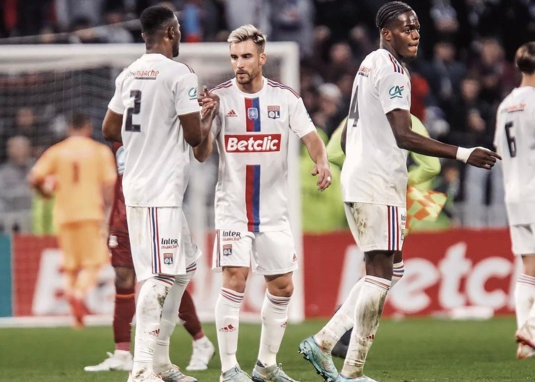 Olympique Lyonnais 22-23 Local 4