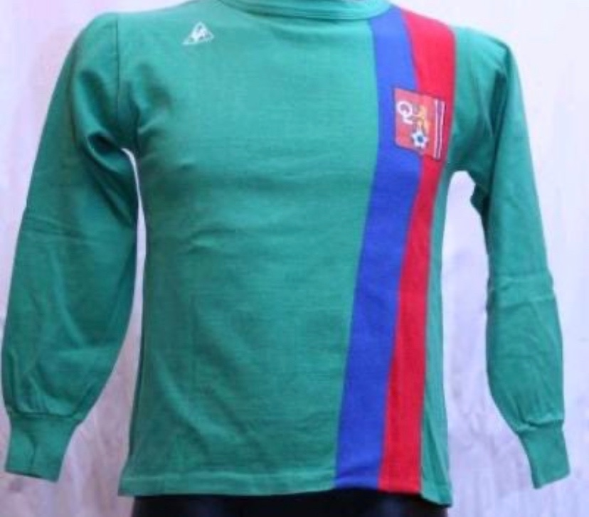 Equipación especial de Olympique de Lyon 74-75