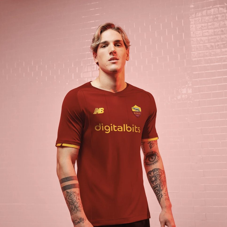 AS Roma 21-22 Local 3