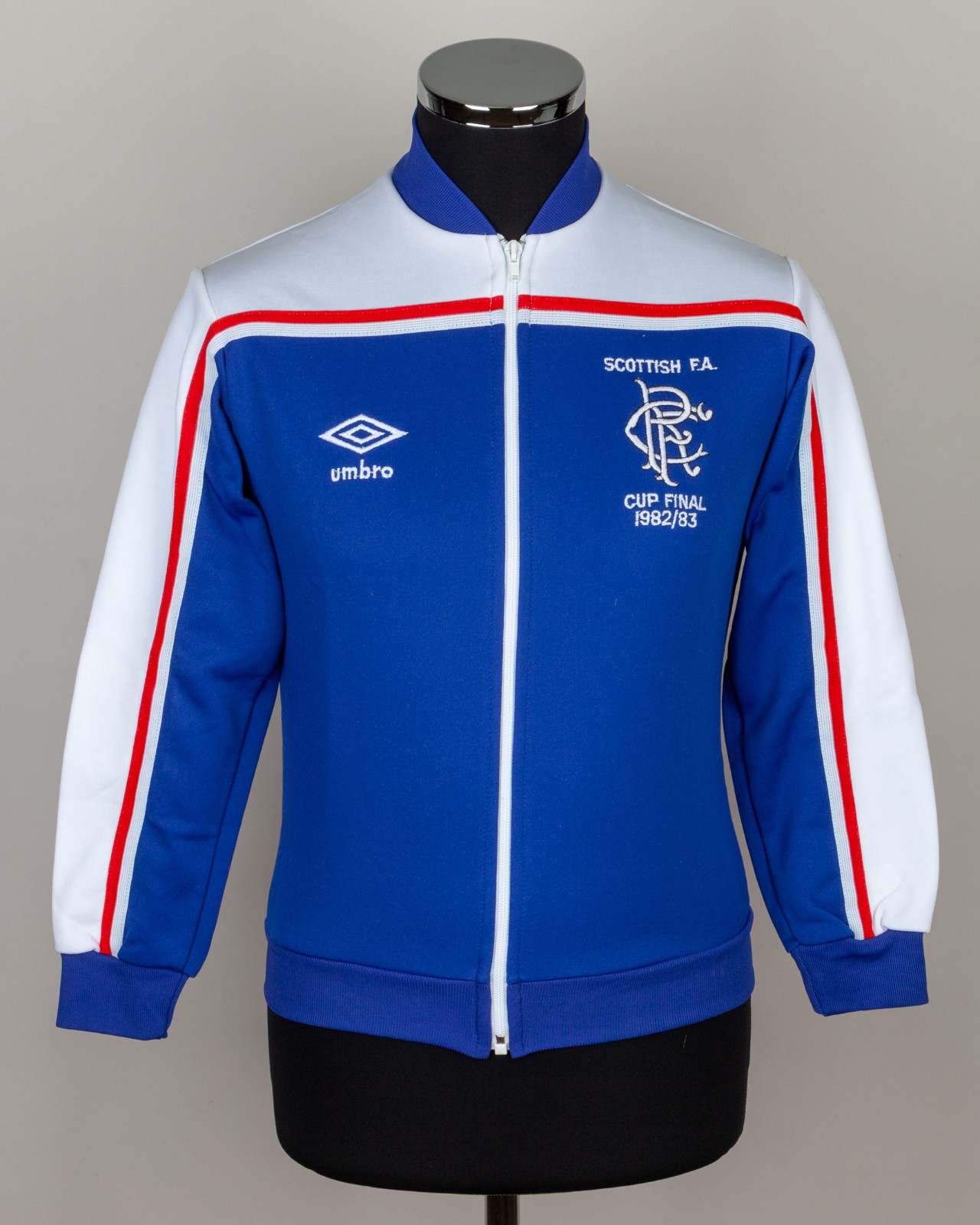 Equipación especial de Glasgow Rangers 82-83