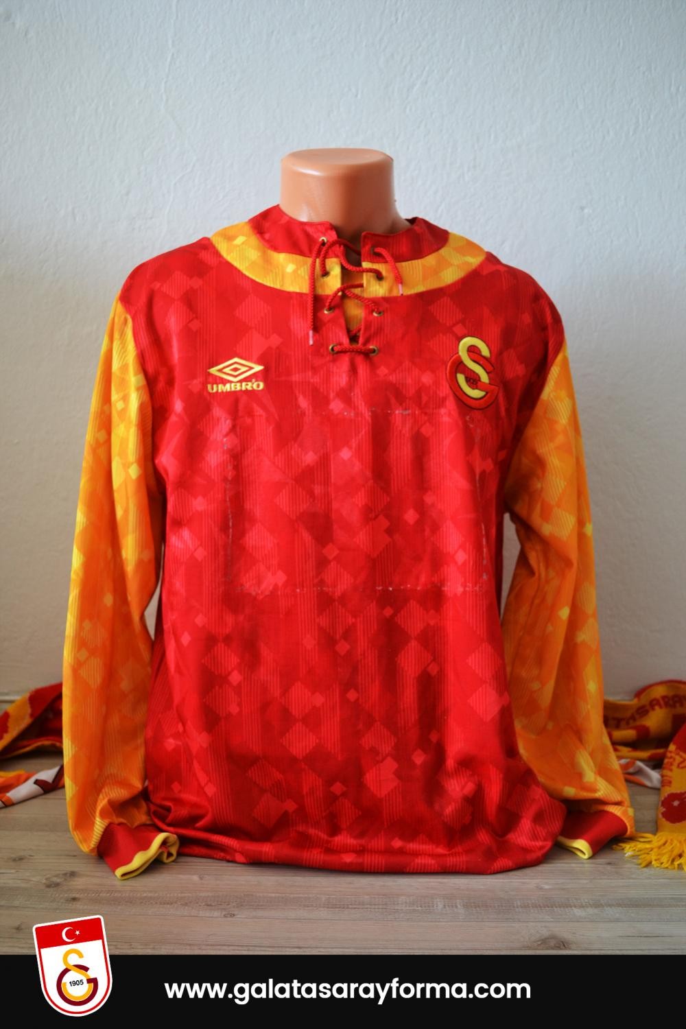 Equipación especial de Galatasaray 92-93