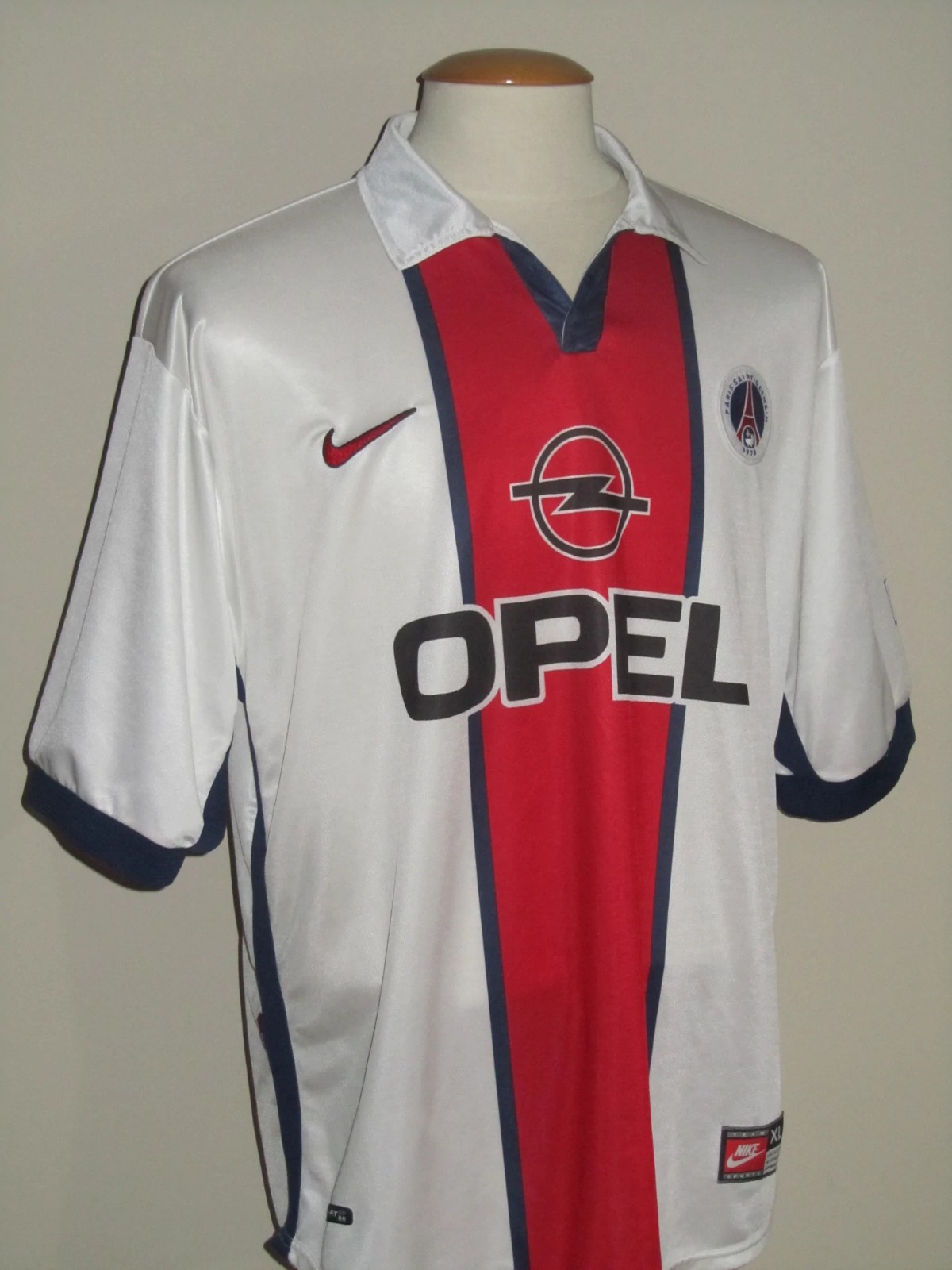 Paris Saint-Germain 98-99 Visitante 3