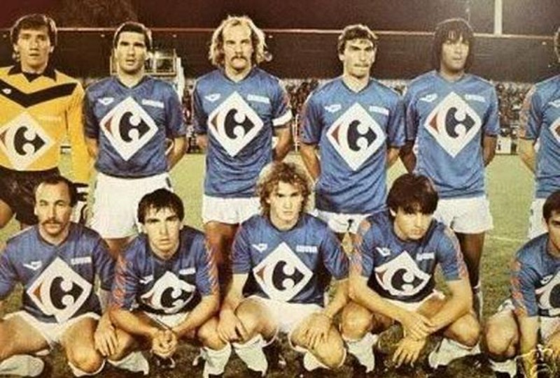 Olympique Lyonnais 83-84 Visitante 2