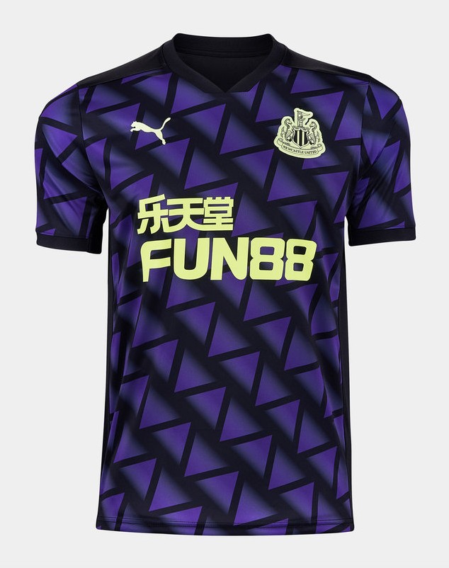 Newcastle United 20-21 Tercera