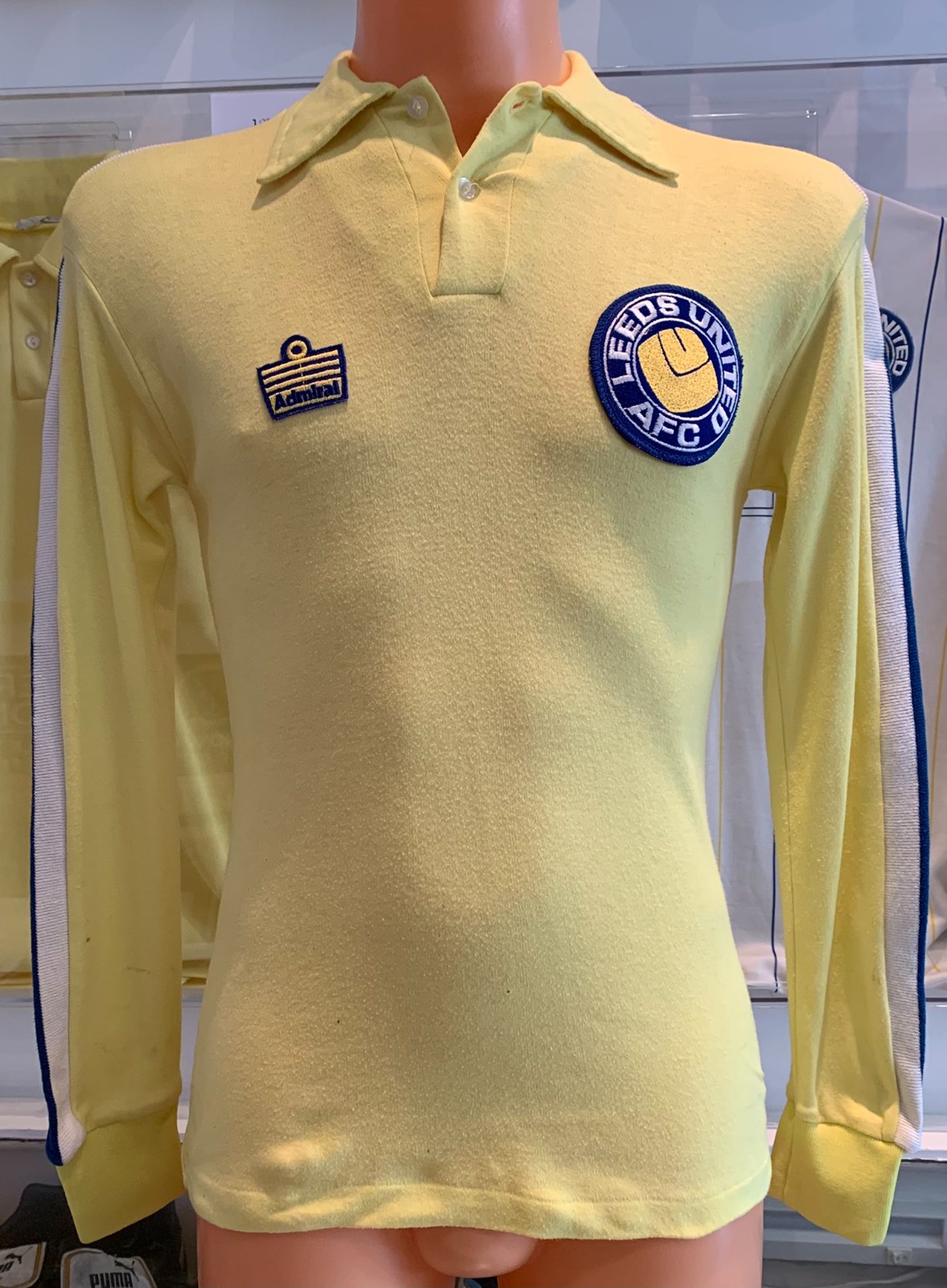 Segunda equipación de Leeds 79-80