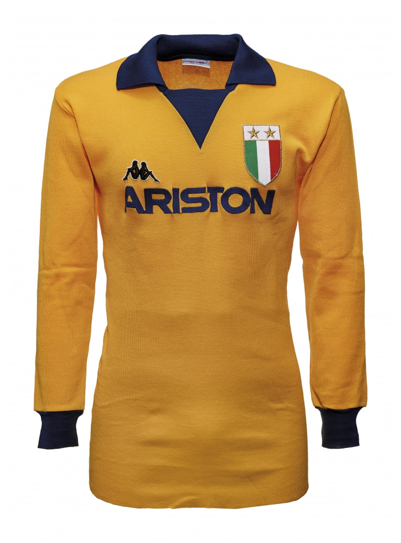 Segunda equipación de Juventus 84-85