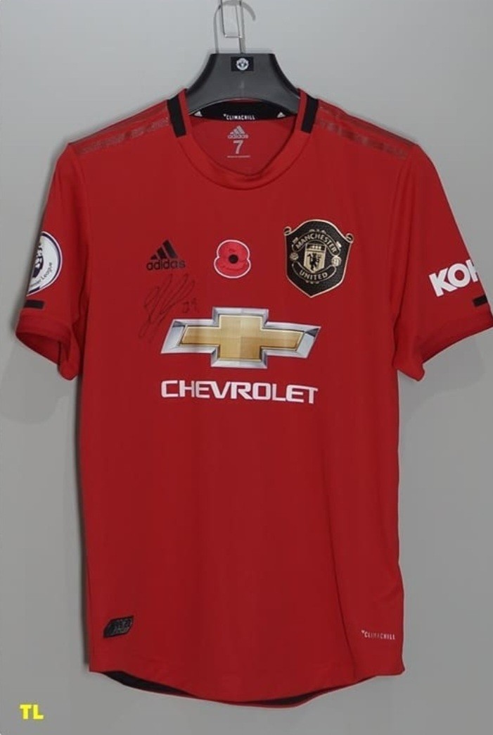 Primera equipación de Manchester United 19-20