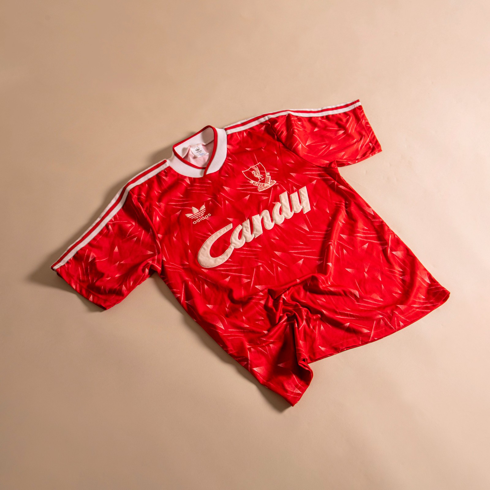 Liverpool FC 90-91 Local 3