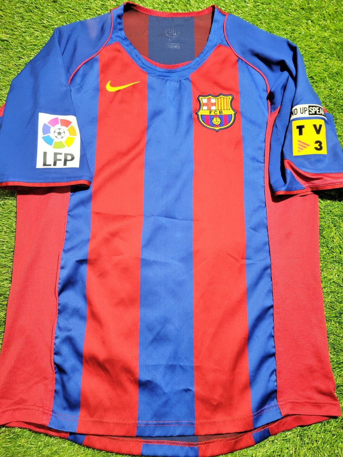 FC Barcelona 04-05 Local