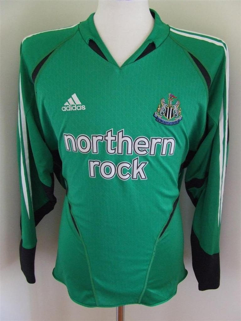 Newcastle United 04-05 Portero 2
