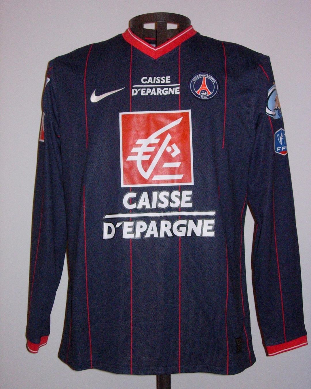 Primera equipación de Paris Saint-Germain 09-10