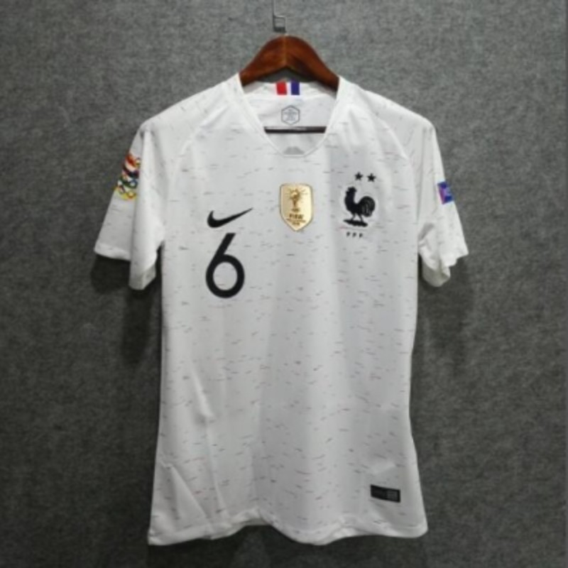 Francia 18-19 Visitante 2