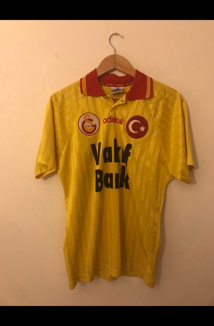 Segunda equipación de Galatasaray 96-97