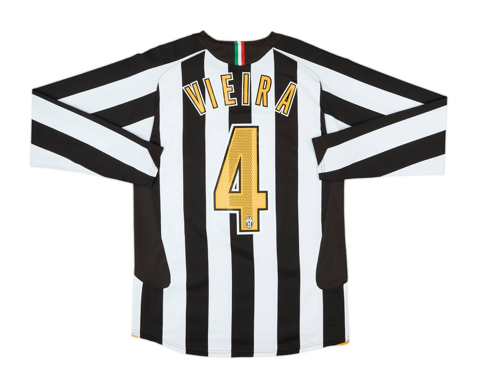 Juventus FC 05-06 Local 4