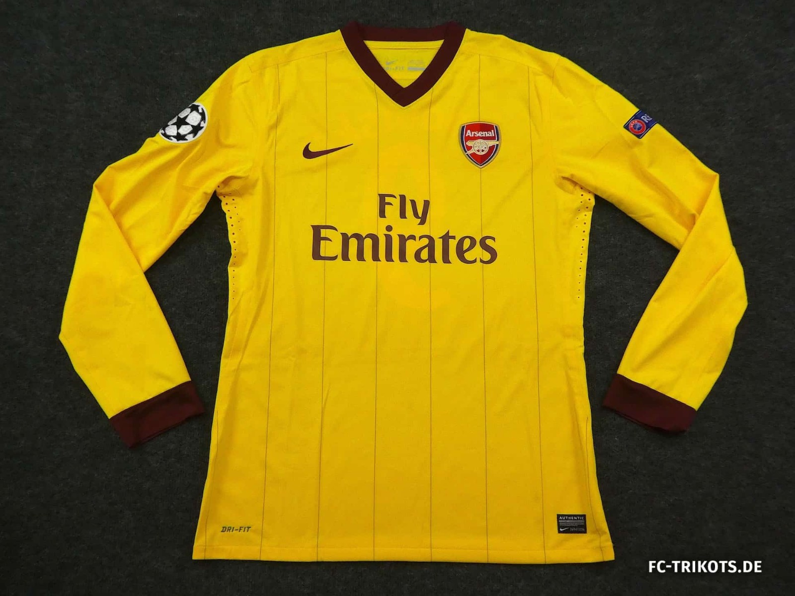 Arsenal FC 12-13 Tercera 3
